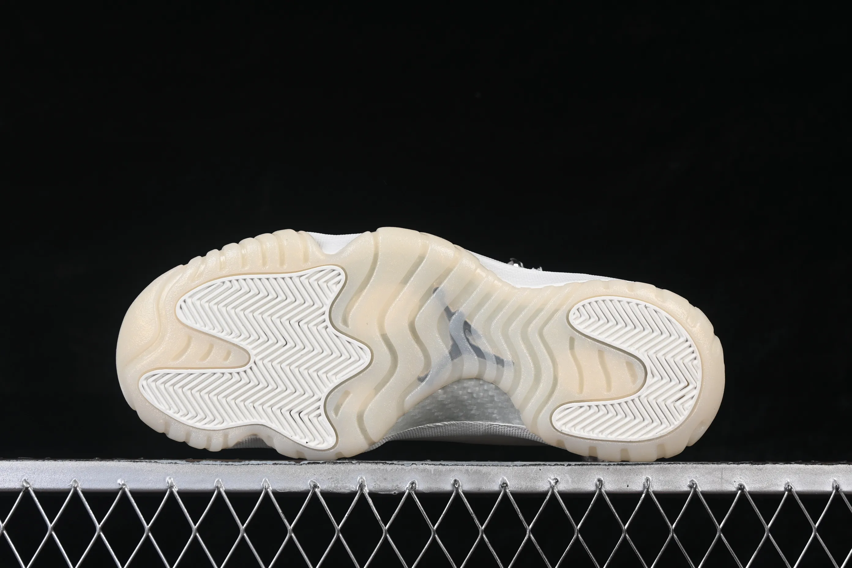 All categories Air Jordan Jordan series basketball shoes Air Jordan 11 Air Jordan 11 Retro "Pearl" AJ11 Joe 11 Pearl White AR0715-110
